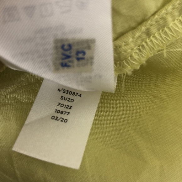 Ann Taylor top ruffles Ligth green more yellowish - Picture 8 of 8